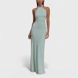 Klara – Rochie curvy din mătase cu guler halter