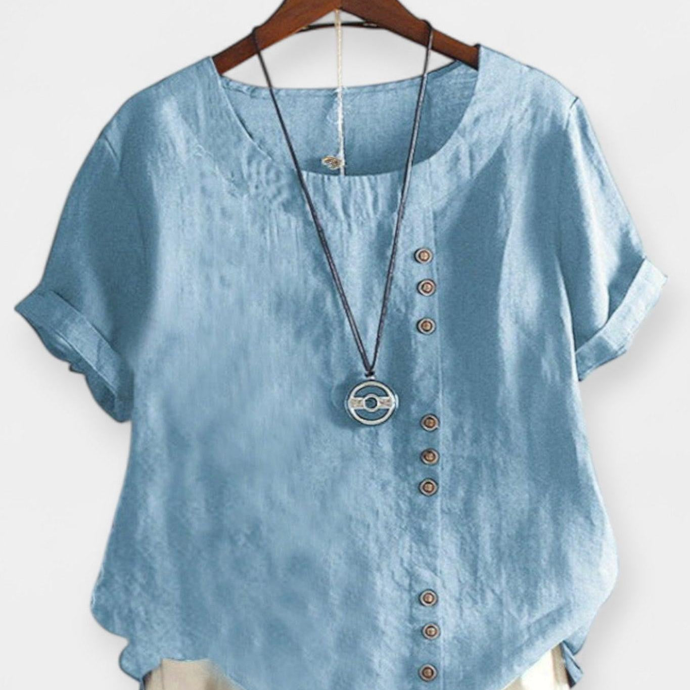 Tricou cu mânecă scurtă și nasturi