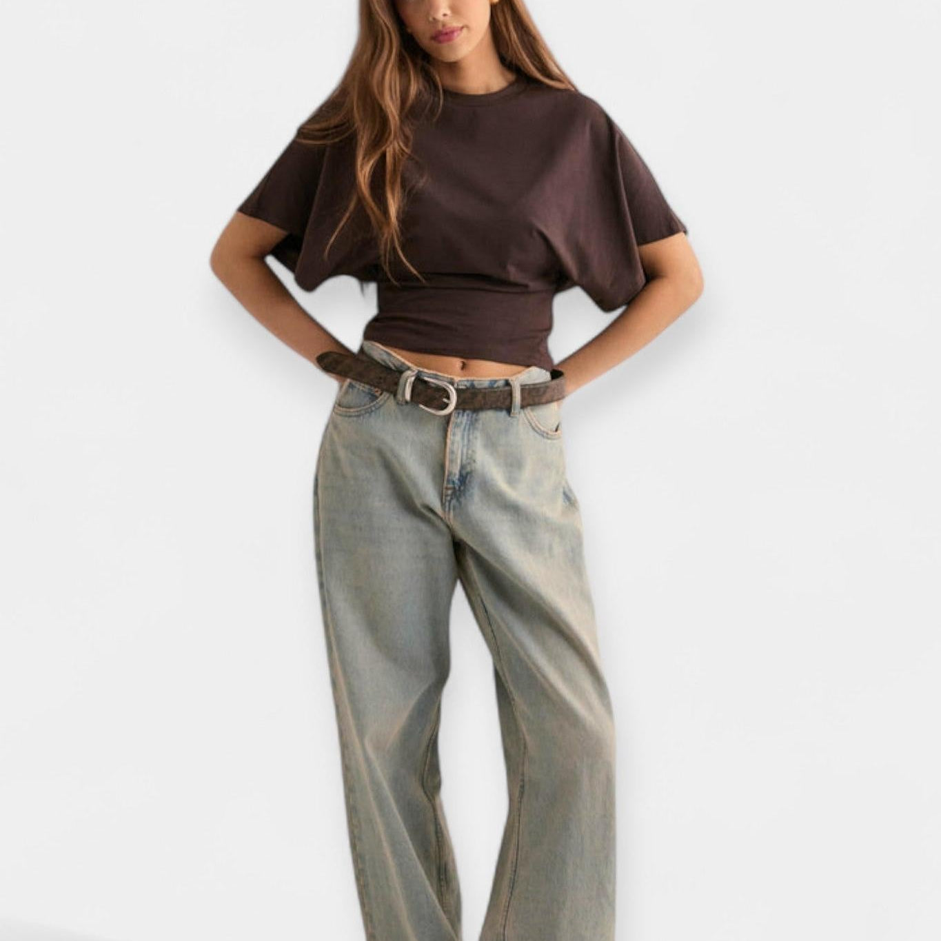 Tricou cu mâneci largi și confortabile